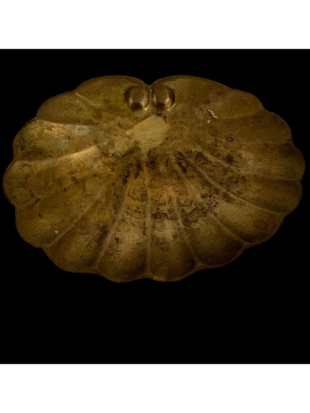 Vintage Brass Shell-Shaped Trinket Soap Dish Ashtray Patina Beach Aged Cottage